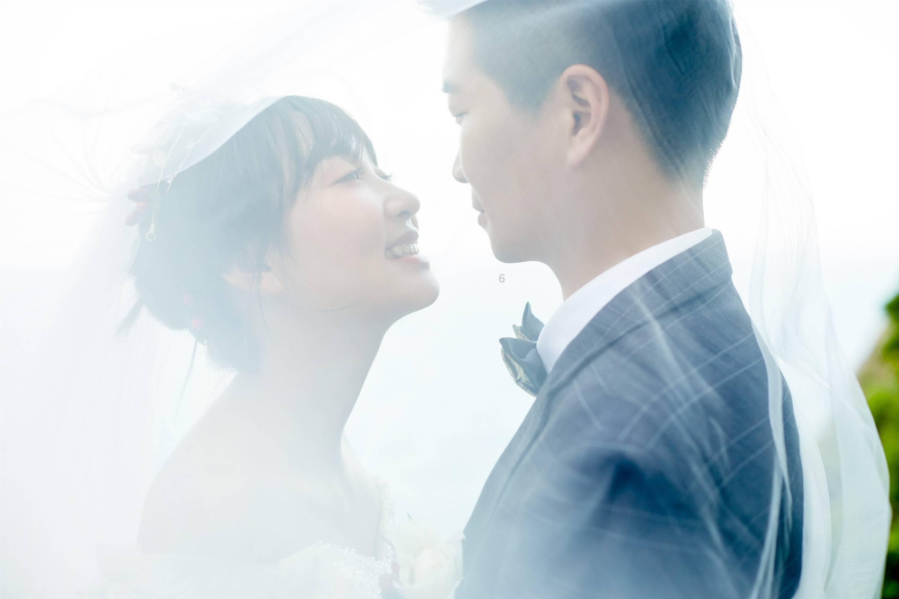 一条“大鱼”冒头！中俄伊同时接到“战书”，出手的不是美国